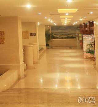 Wu Liang Ye Grand Hotel Чънду Екстериор снимка